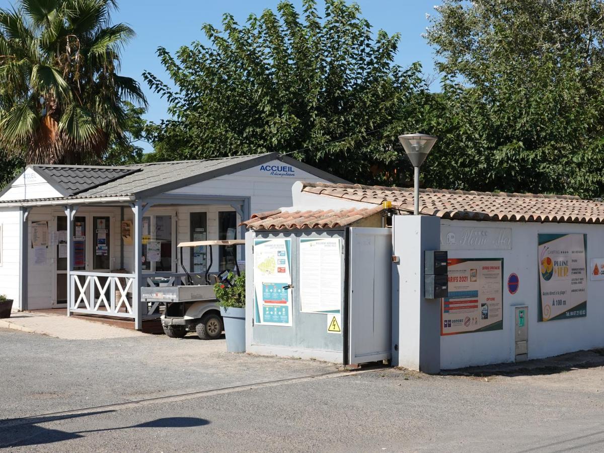 Camping Pleine Mer Hotel Vias Exterior photo